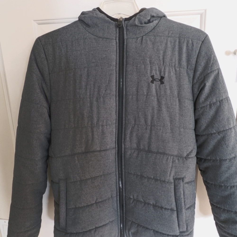Under Armour boys reversible puffer jacket in dark gray